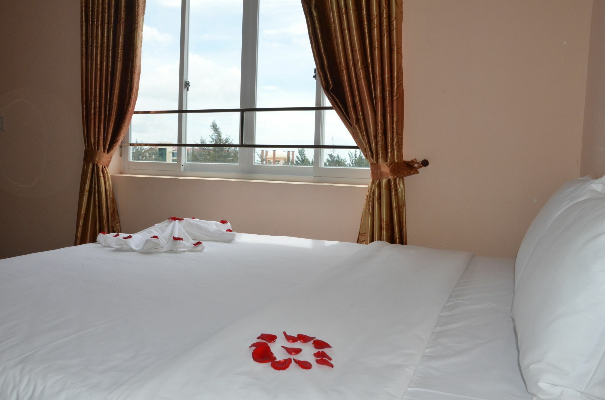 Ngoc Han Hotel By The Moment Vung Tau Buitenkant foto